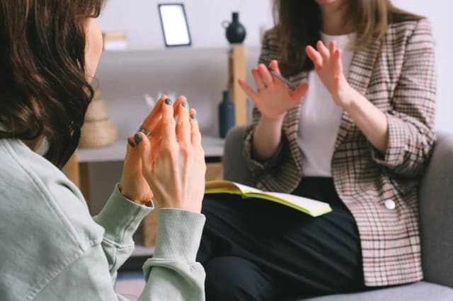 Psycholog po studiach podyplomowych – dlaczego to nie wystarczy? Psycholog po studiach podyplomowych – dlaczego to nie wystarczy?